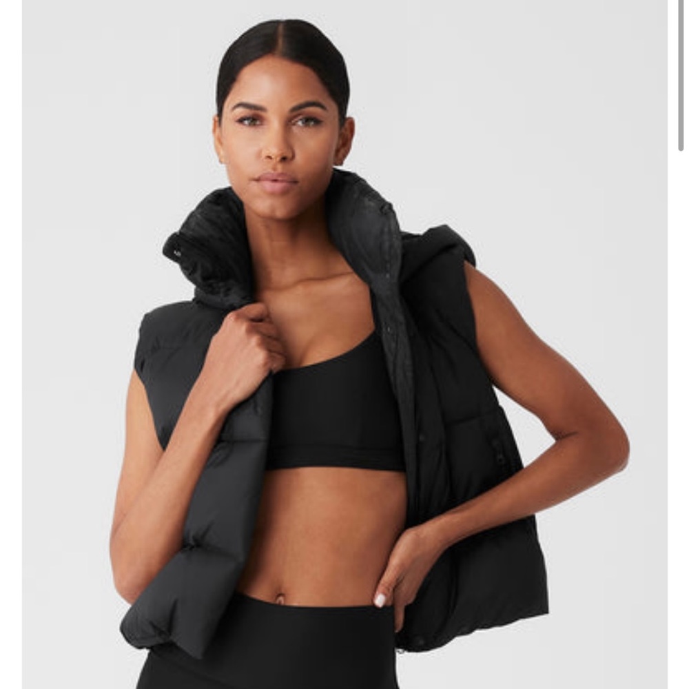 Alo Yoga Gold Rush Puffer Vest sz XS